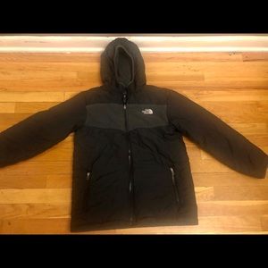 Boys 12-14 reversible North face winter coat